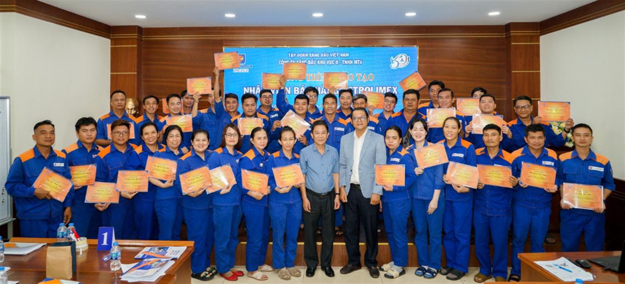 Petrolimex Sài Gòn chú trọng đào tạo toàn diện cho nhân viên bán hàng