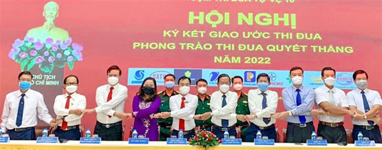 Cụm thi đua Tự vệ 10 Lực lượng vũ trang TPHCM ký kết giao ước thi đua năm 2022