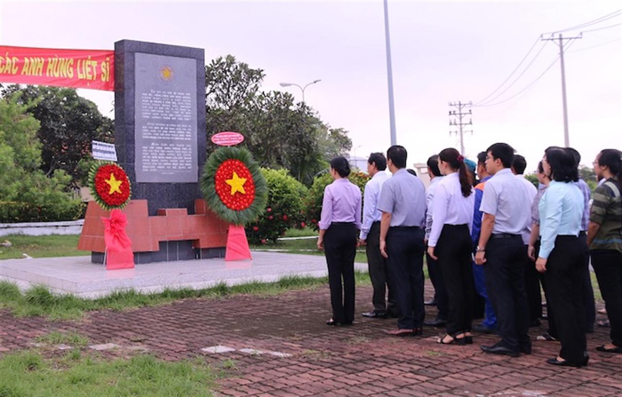 Tổng kho Nhà Bè tri ân các anh hùng thương binh, liệt sĩ