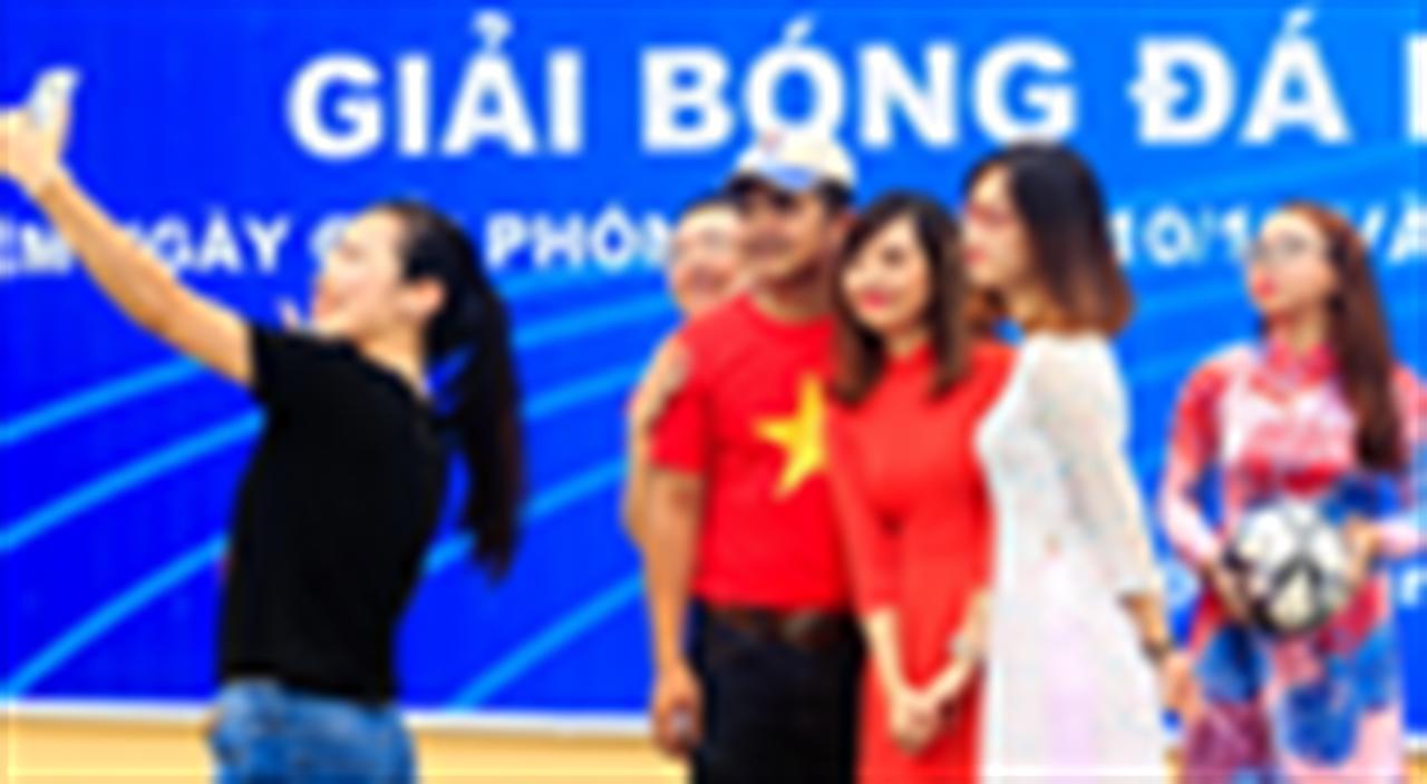 Lên phêi cũng vui