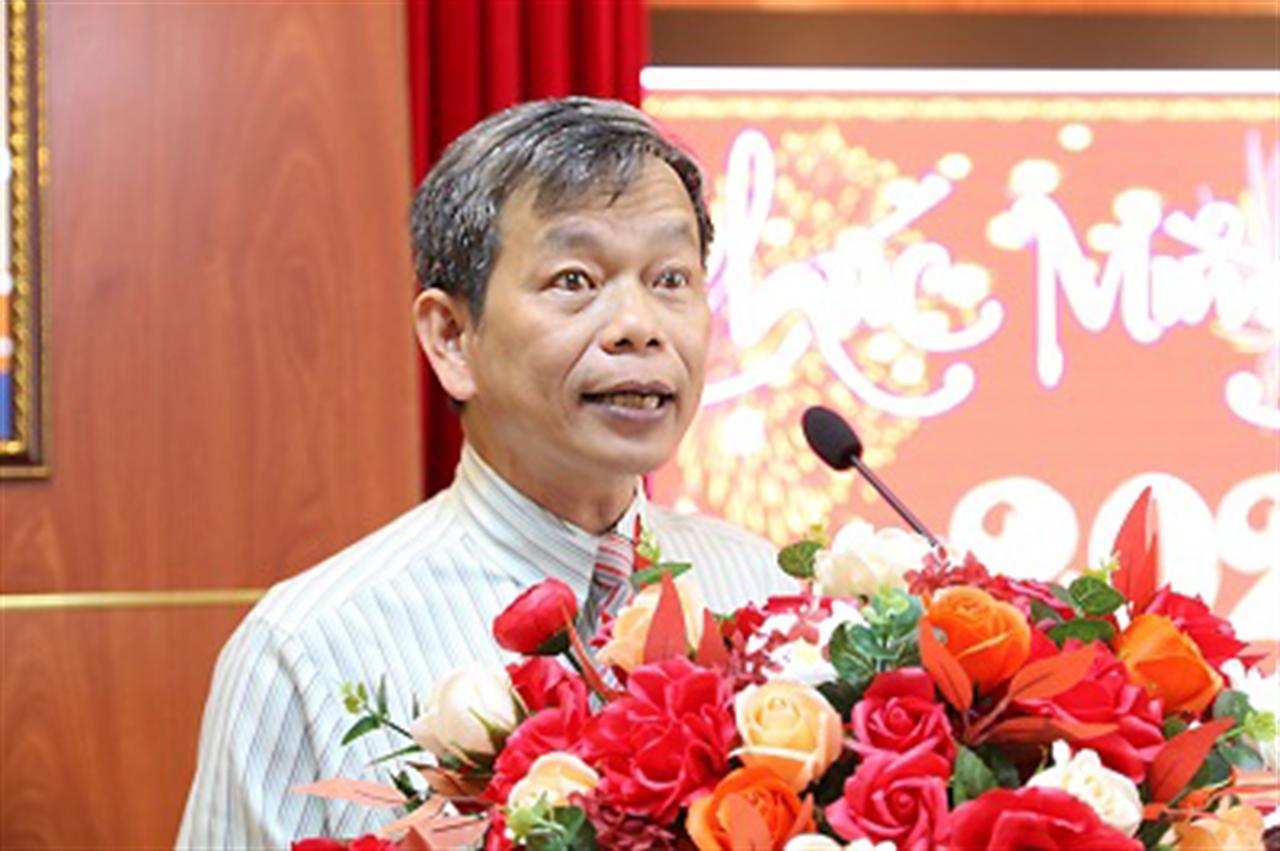 Nồng ấm nghĩa tình ngày gặp mặt