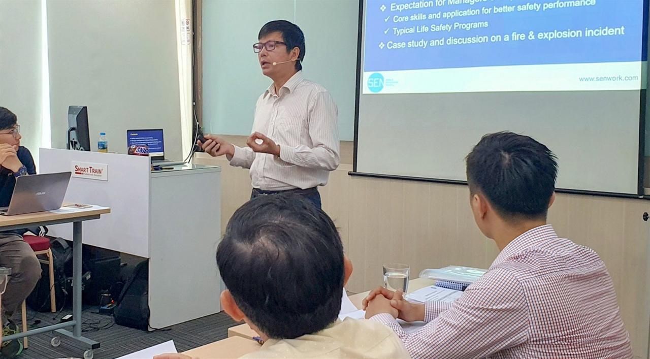 Petrolimex Sài Gòn đào tạo nghiệp vụ về  “Kỳ vọng về Lãnh đạo An toàn”