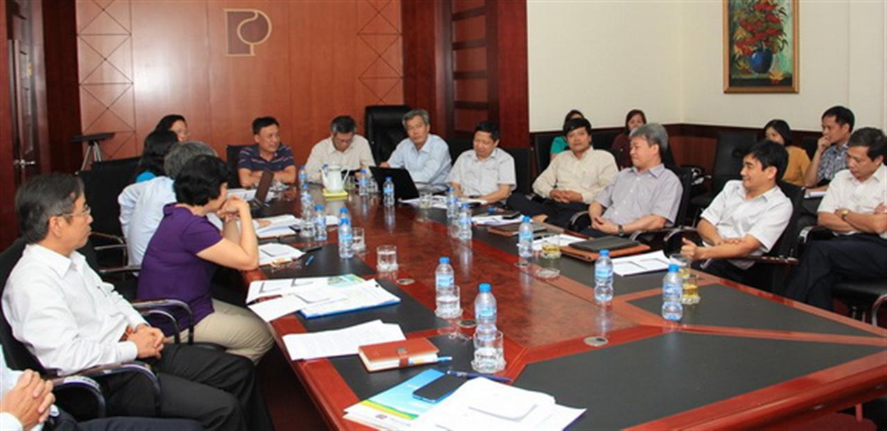 Tiếp tục nghiên cứu để thực hiện nghị định, thông tư của CP và Bộ LĐ-TB-XH  về tiền lương