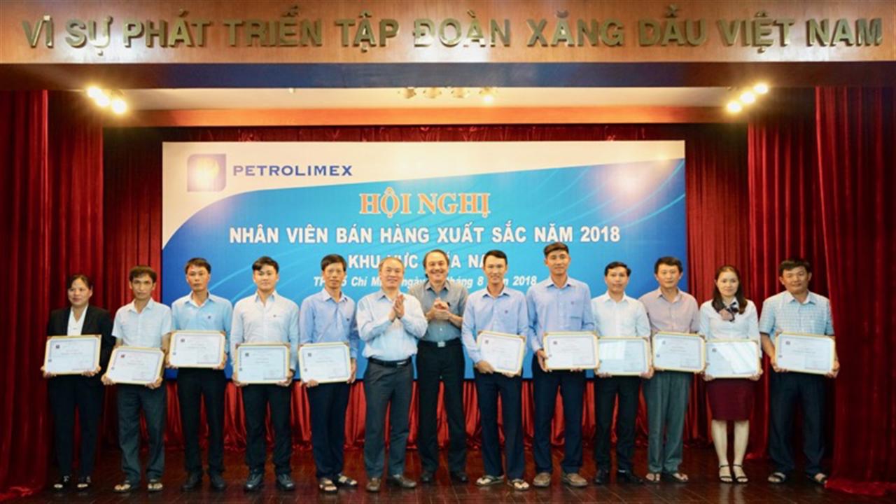 Vinh danh 22 NVBH xuất sắc năm 2018 khu vực miền Nam