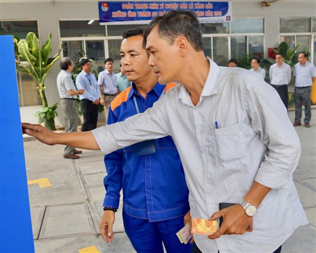Nét mới hướng tới khách hàng ở Petrolimex Sài Gòn