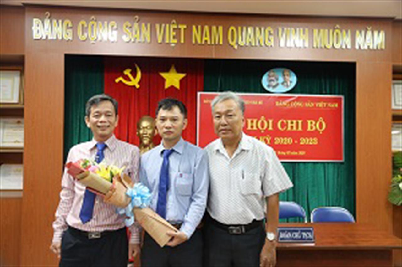 8/8 Chi bộ trực thuộc hoàn thành tổ chức Đại hội nhiệm kỳ 2020 - 2023