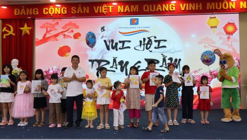 Trung thu yêu thương tại Petrolimex Tây Ninh năm 2023