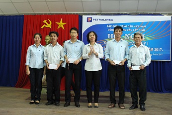 Petrolimex Tây Ninh tổ chức Hội nghị sơ kết quý I năm 2017