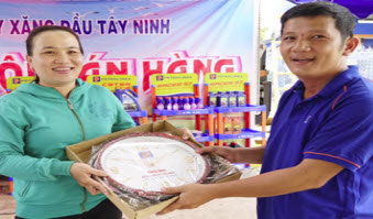 Tưng bừng Ngày hội bán hàng tại Tây Ninh