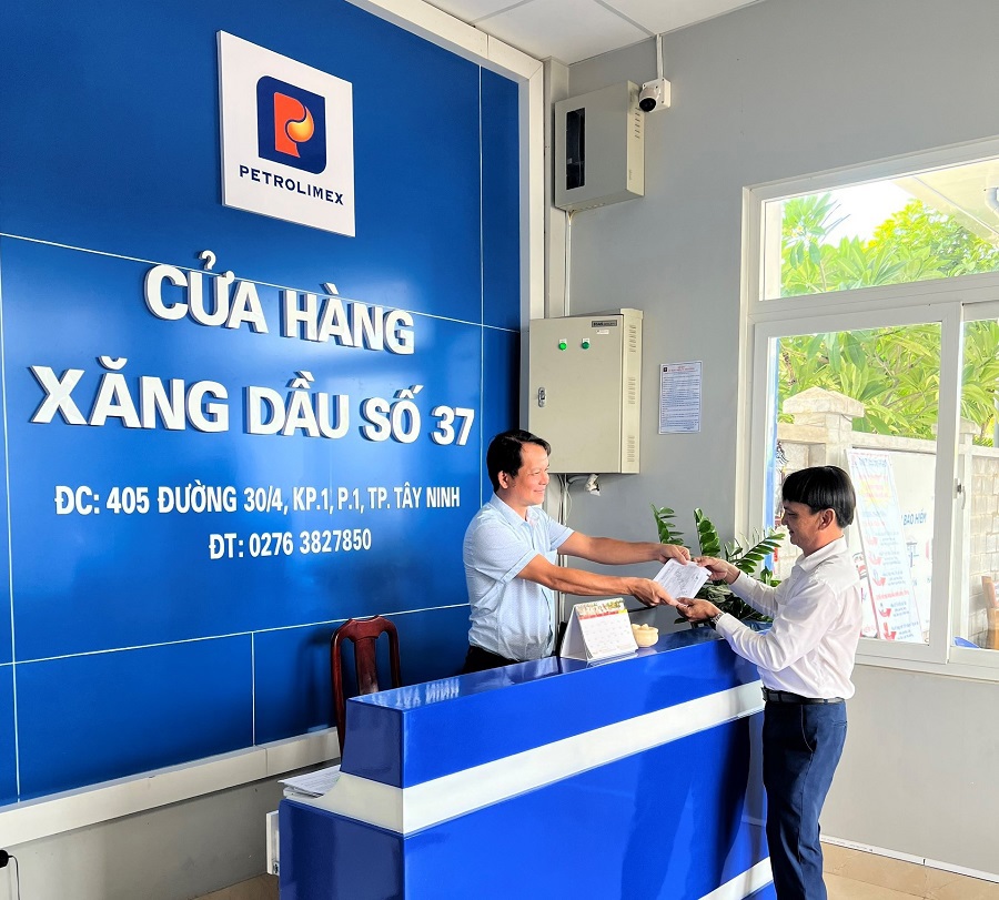 Petrolimex Tây Ninh phát hành hóa đơn điện tử theo từng lần bán hàng.