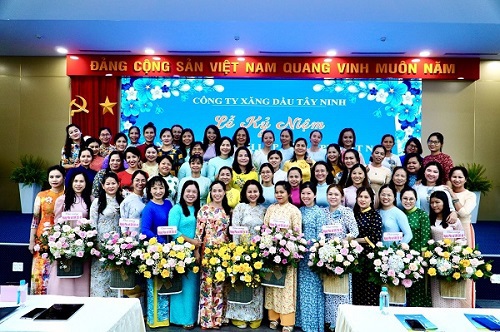 Petrolimex Tây Ninh tổ chức lễ kỷ niệm chào mừng 92 năm ngày thành lập Hội liên hiệp phụ nữ Việt Nam (20/10/1930 - 20/10/2022) .