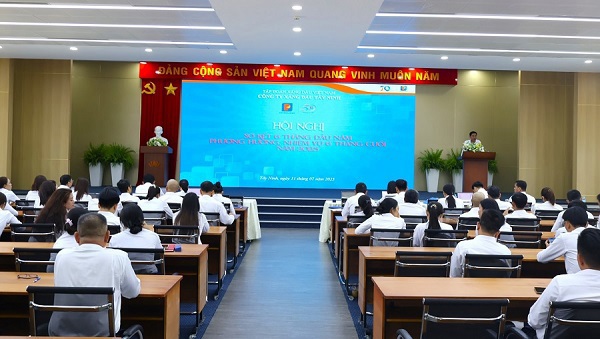 Petrolimex Tây Ninh tổ chức Hội nghị Sơ kết 6 tháng đầu năm và triển khai phương hướng nhiệm vụ 6 tháng cuối năm 2025