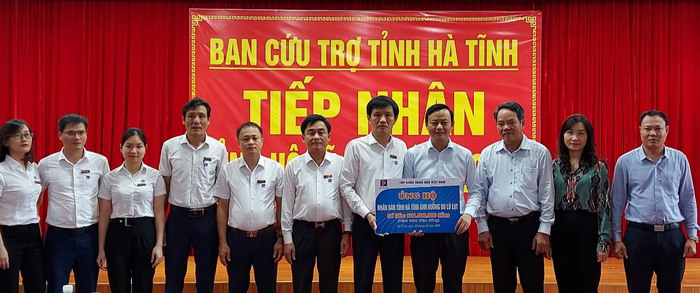 Vượt qua thiên tai, nhanh chóng ổn định sản xuất kinh doanh