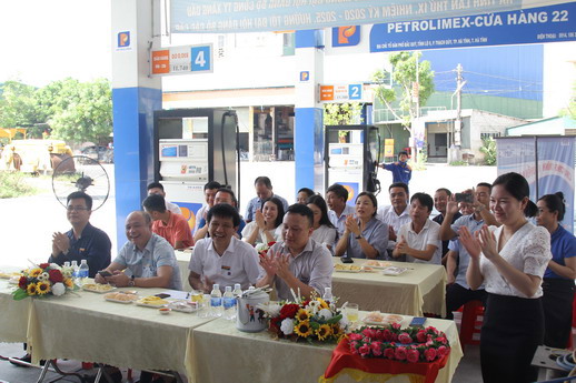 Vinh danh CHXD số 22 đạt thành tích SXKD tiêu biểu tháng 8/2020