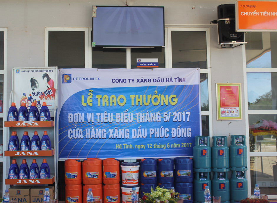 CHXD Phúc Đồng - Cửa hàng tiêu biểu tháng 5 năm 2017