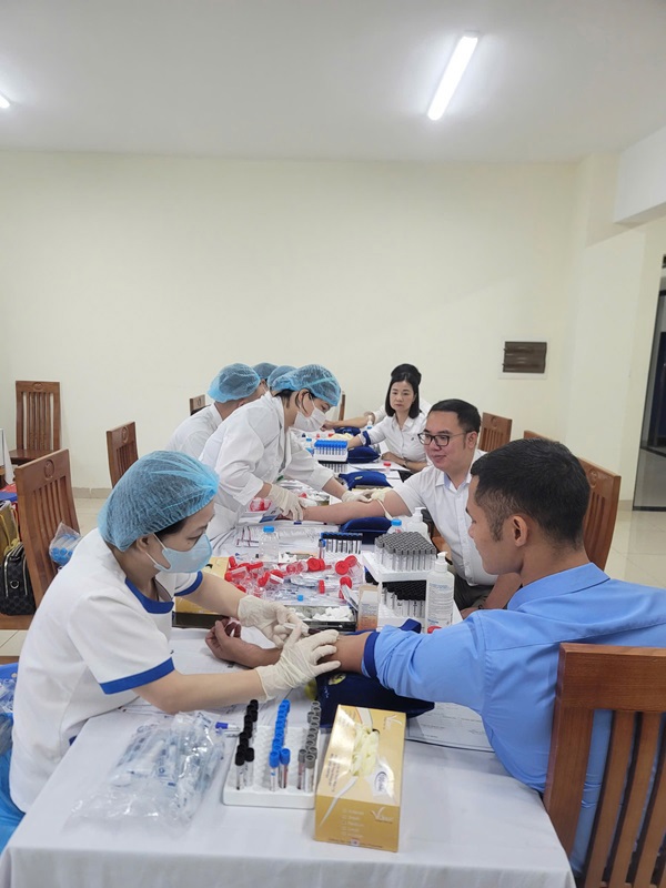 Khám sức khỏe định kỳ - Hoạt động thiết thực chăm lo sức khỏe người lao động tại Petrolimex Hà Bắc