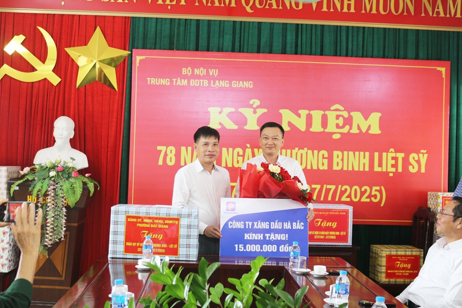 Petrolimex Hà Bắc cùng hoạt động tri ân nhân dịp kỷ niệm 78 năm ngày thương binh liệt sỹ 27/7