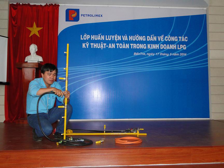Gas Petrolimex đồng hành cùng Petrolimex Bến Tre