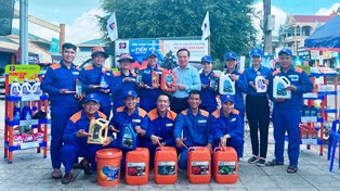 Tuổi trẻ Petrolimex Quảng Trị tổ chức ra quân "Ngày hội bán hàng Petrolimex" thiết thực và hiệu quả