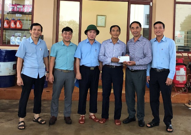Khẩn trương khắc phục hậu quả, đảm bảo nguồn hàng phục vụ nhân dân Quảng Trị sau lũ