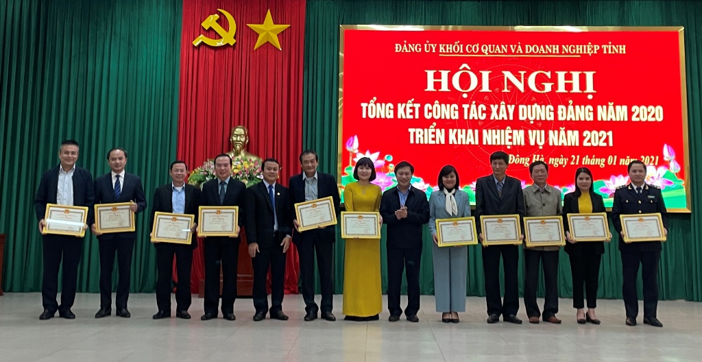 Đảng bộ Công ty Xăng dầu Quảng Trị đạt Tiêu chuẩn "Trong sạch, vững mạnh" tiêu biểu năm 2020