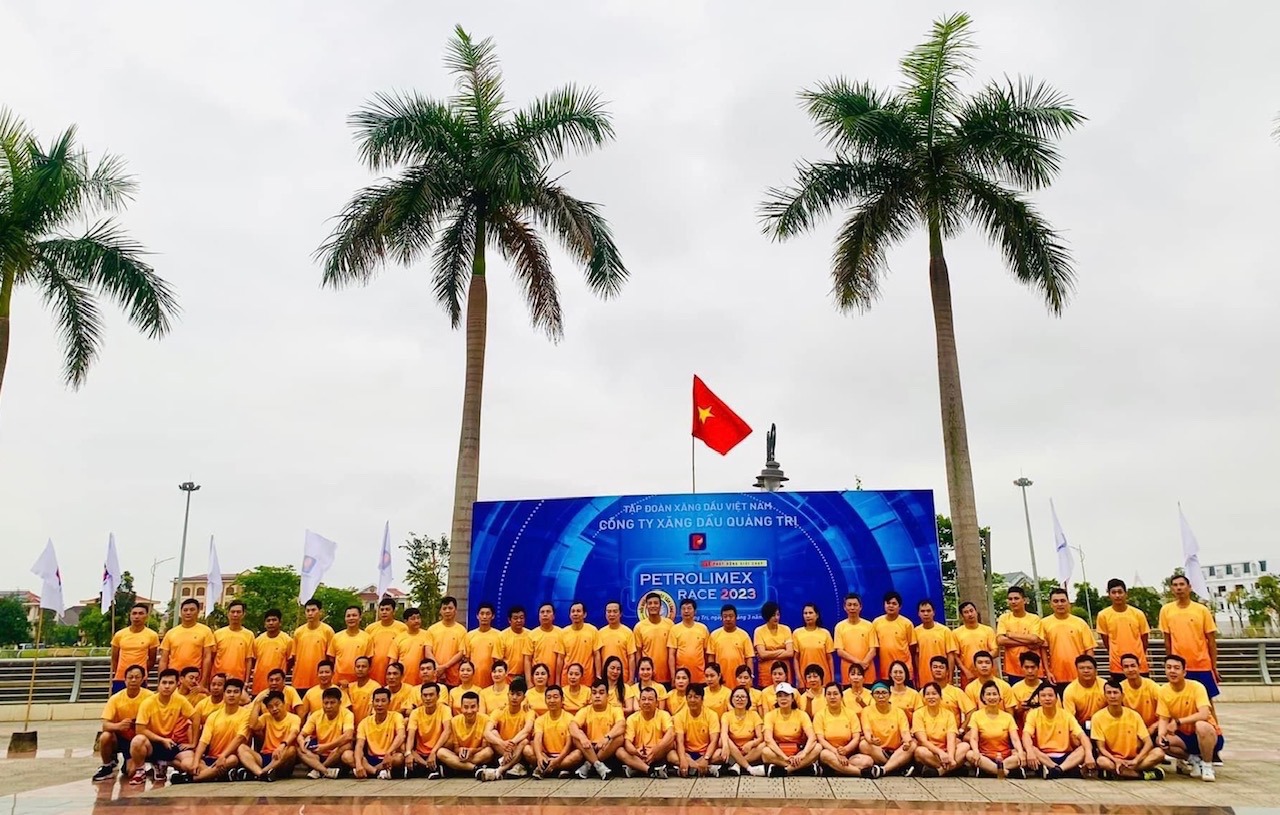 Công ty Xăng dầu Quảng Trị tích cực hưởng ứng xây dựng phong trào "Mỗi bước chạy một tấm lòng"