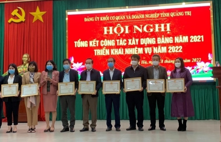 Đảng bộ Petrolimex Quảng Trị đạt danh hiệu "Trong sạch vững mạnh" tiêu biểu năm 2021