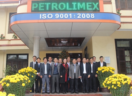 Phó Bí thư tỉnh ủy, Chủ tịch UBND tỉnh Quảng Trị thăm, làm việc với Petrolimex Quảng Trị