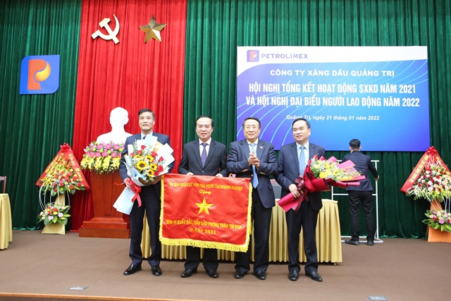 Petrolimex Quảng Trị hoàn thành "mục tiêu kép", xuất sắc toàn diện năm 2021