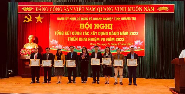 Đảng bộ Công ty Xăng dầu Quảng Trị đạt tiêu chuẩn "Hoàn thành xuất sắc nhiệm vụ" tiêu biểu năm 2022