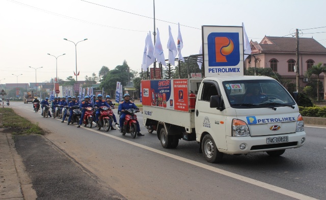 Các cửa hàng Vùng 5 ra quân quảng bá sản phẩm Gas Petrolimex