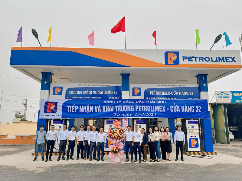 Petrolimex Thái Bình tiếp nhận và  khai trương 02 CHXD mới
