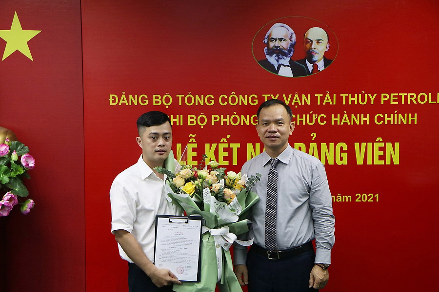 Công tác phát triển đảng viên