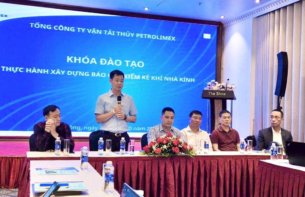 Tổng công ty Vận tải thủy Petrolimex tổ chức Khóa đào tạo cho các đơn vị phía Bắc về “Thực hành xây dựng báo cáo kiểm kê khí nhà kính”.