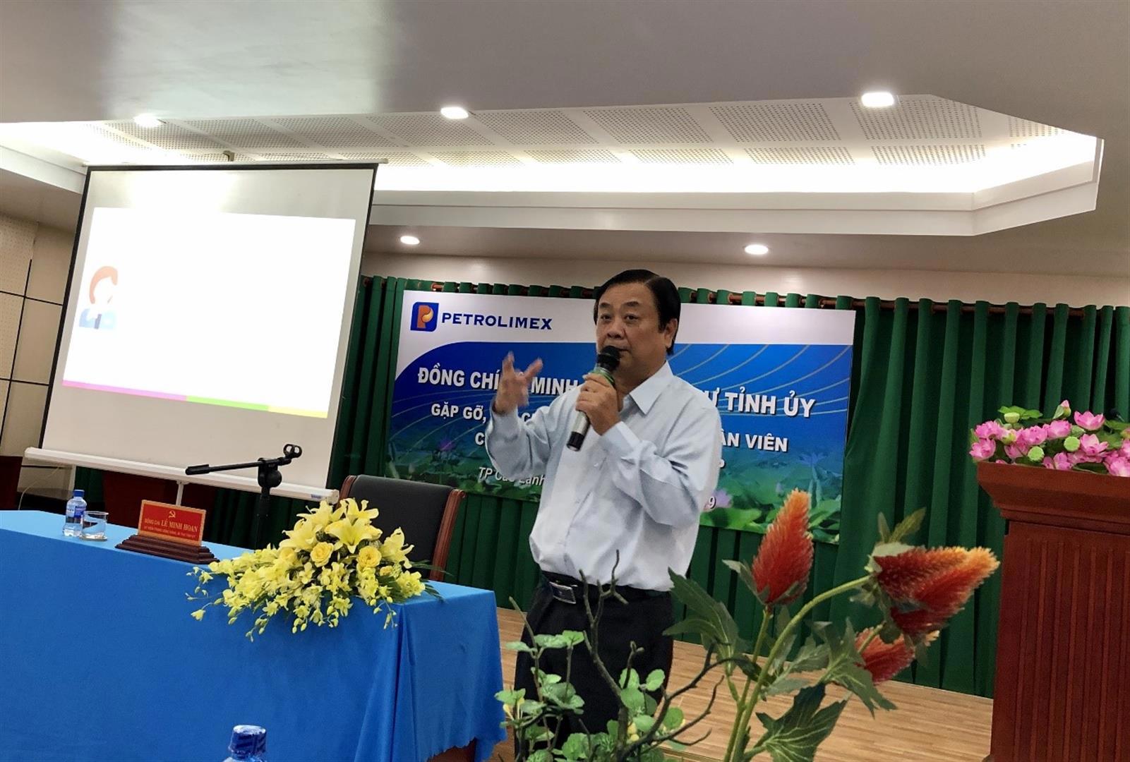 Bí thư Tỉnh ủy gặp gỡ, nói chuyện với cán bộ, nhân viên Petrolimex Đồng Tháp