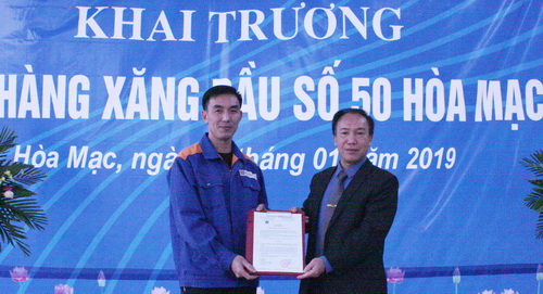 CHXD số 50 Hòa Mạc khai trương bán hàng đầu năm mới