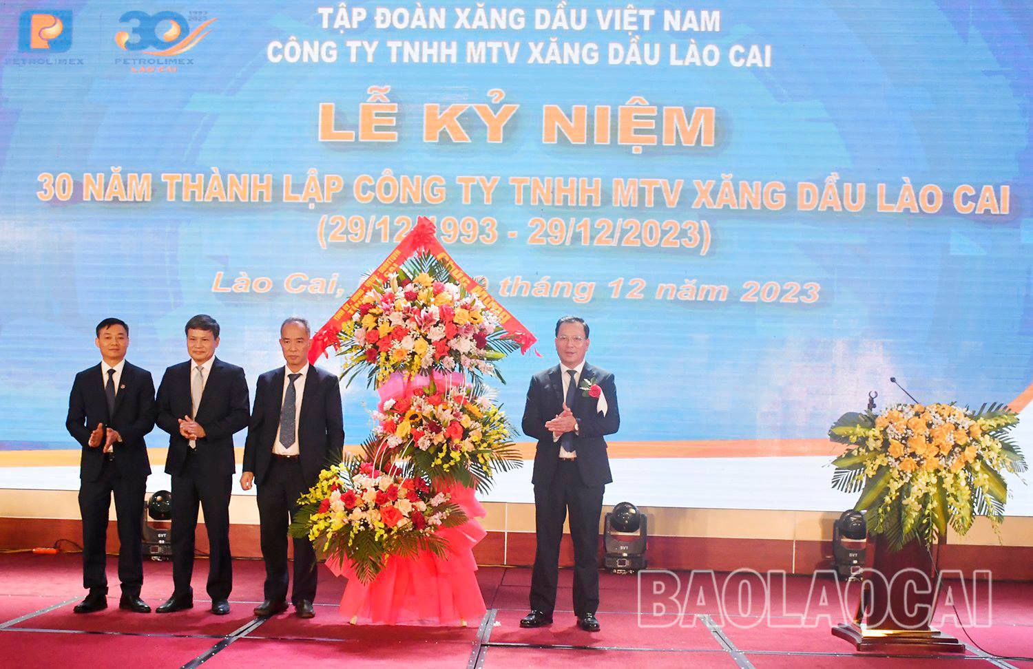 Kỷ niệm 30 năm thành lập Công ty TNHH Một thành viên Xăng dầu Lào Cai