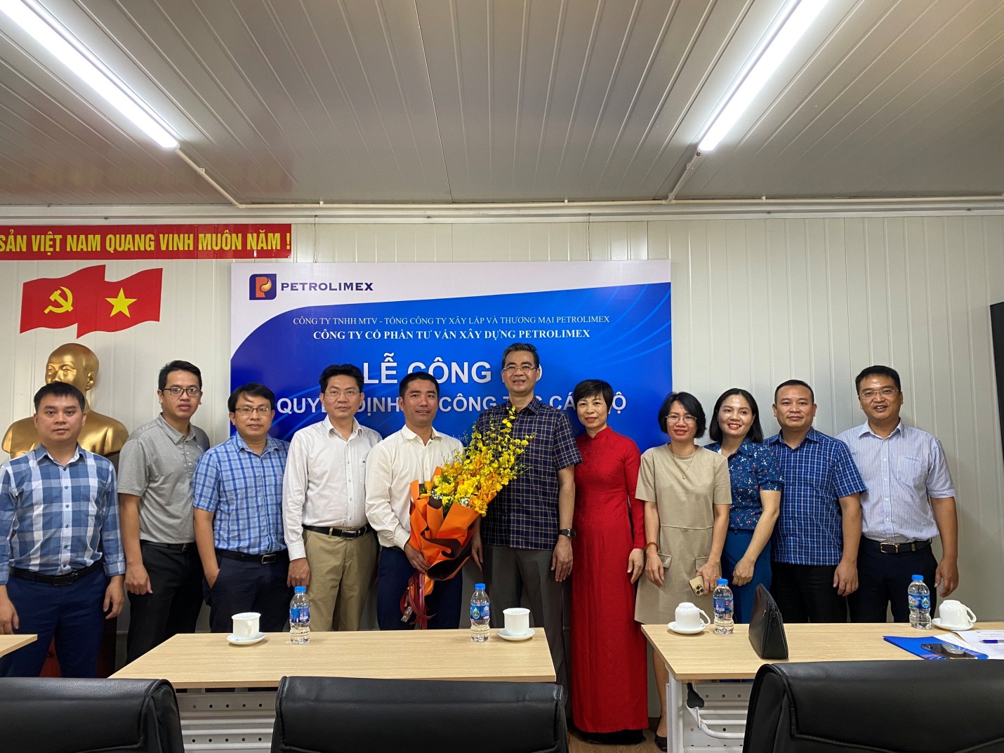 Lễ công bố và trao quyết định bổ nhiệm ông Lương Quang Hiếu giữ chức Giám đốc Công ty PEC