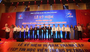 15 năm đổi mới, ngày một tiến xa hơn