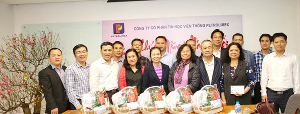 Đầm ấm ngày gặp mặt CBNV hưu trí xuân 2019