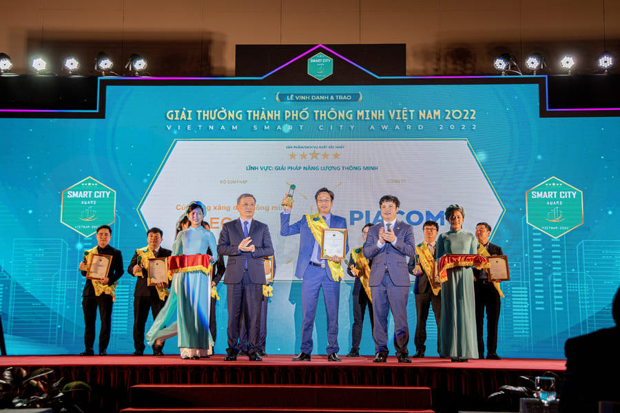 Giải pháp xăng dầu số của PIACOM đạt 2 giải thưởng Thành phố thông minh 2022
