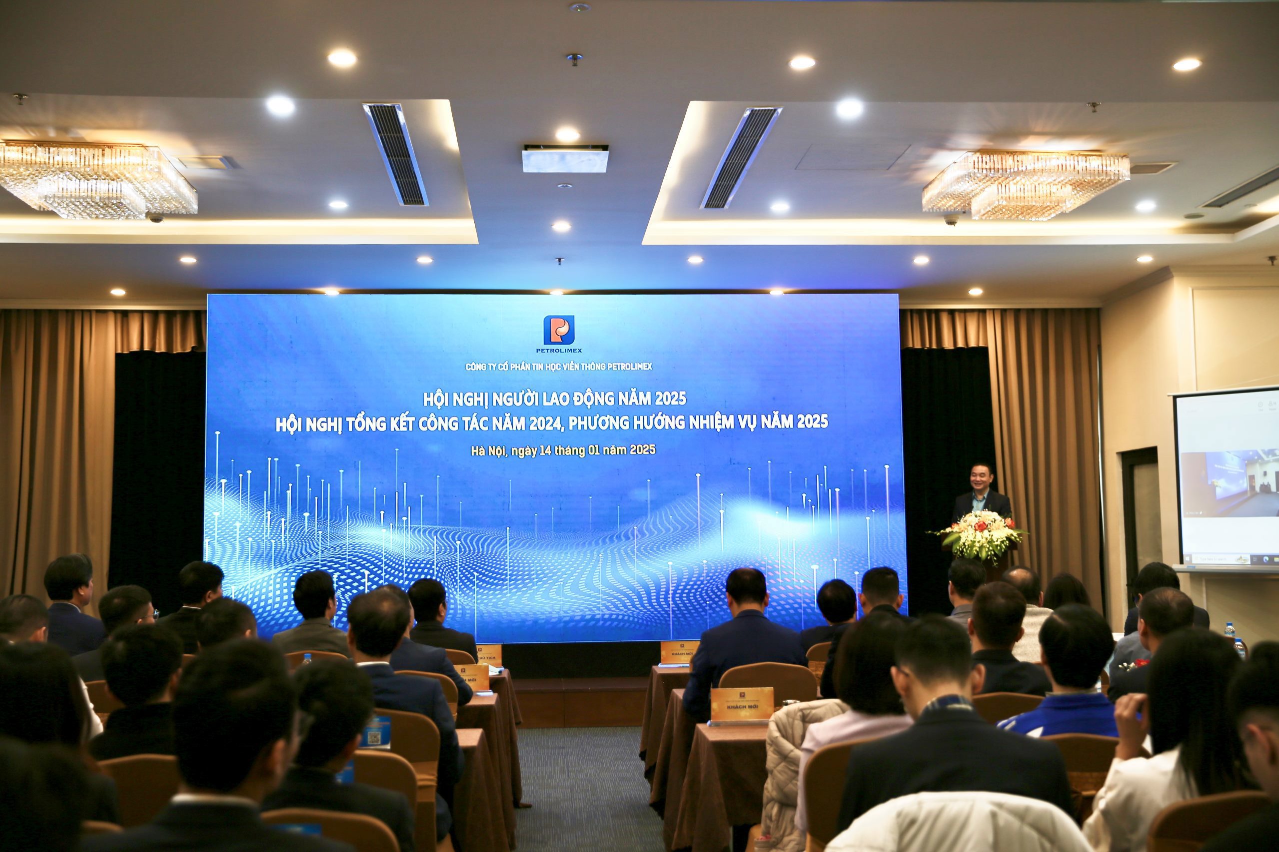 PIACOM: Sản xuất kinh doanh thắng lợi, tạo đòn bẩy cho phát triển bền vững