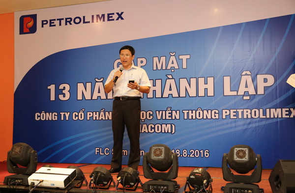 13 năm vượt qua khó khăn để vươn xa