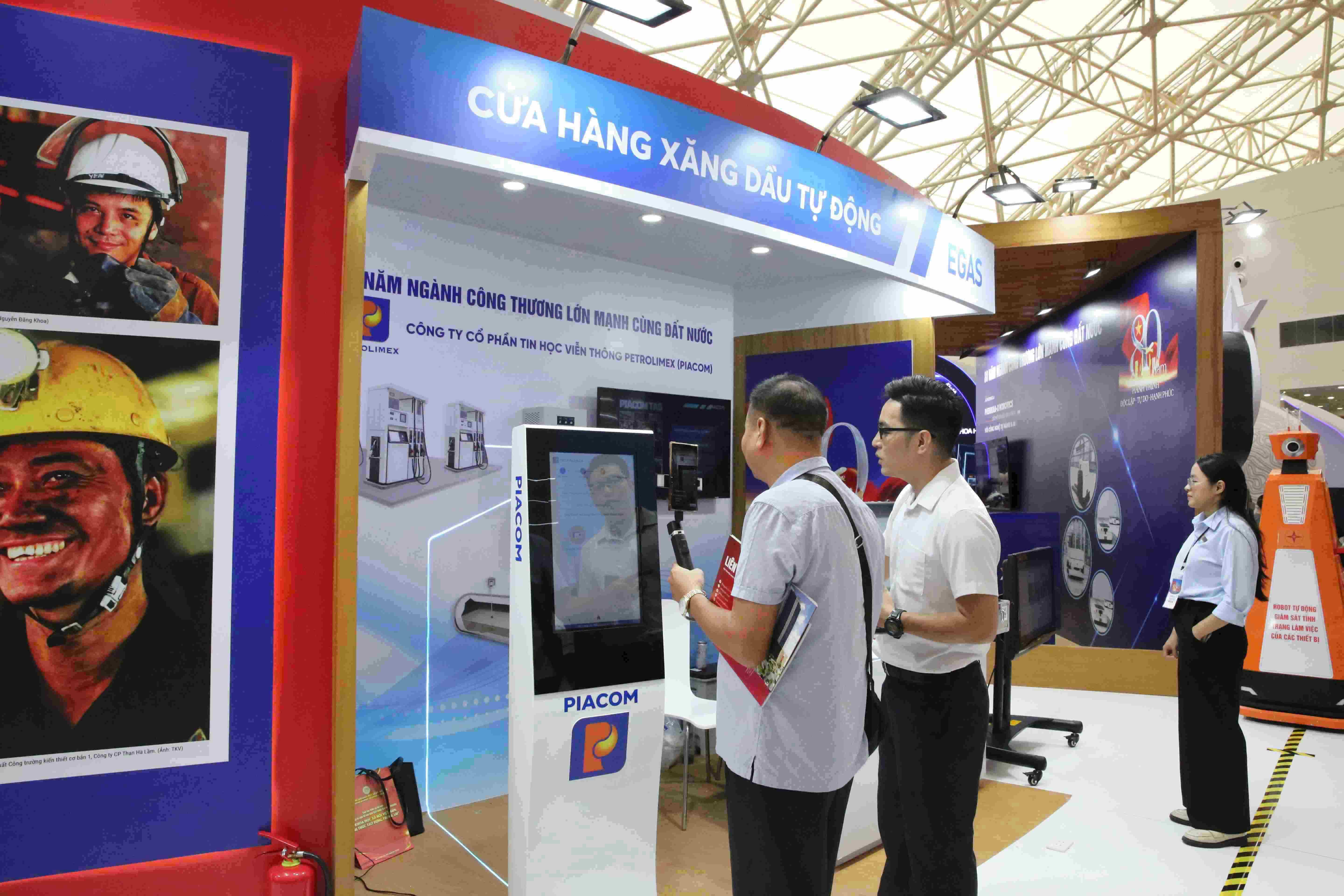 [TẠP CHÍ CÔNG THƯƠNG] Tự chủ công nghệ: Chìa khóa chuyển đổi số bền vững ngành xăng dầu