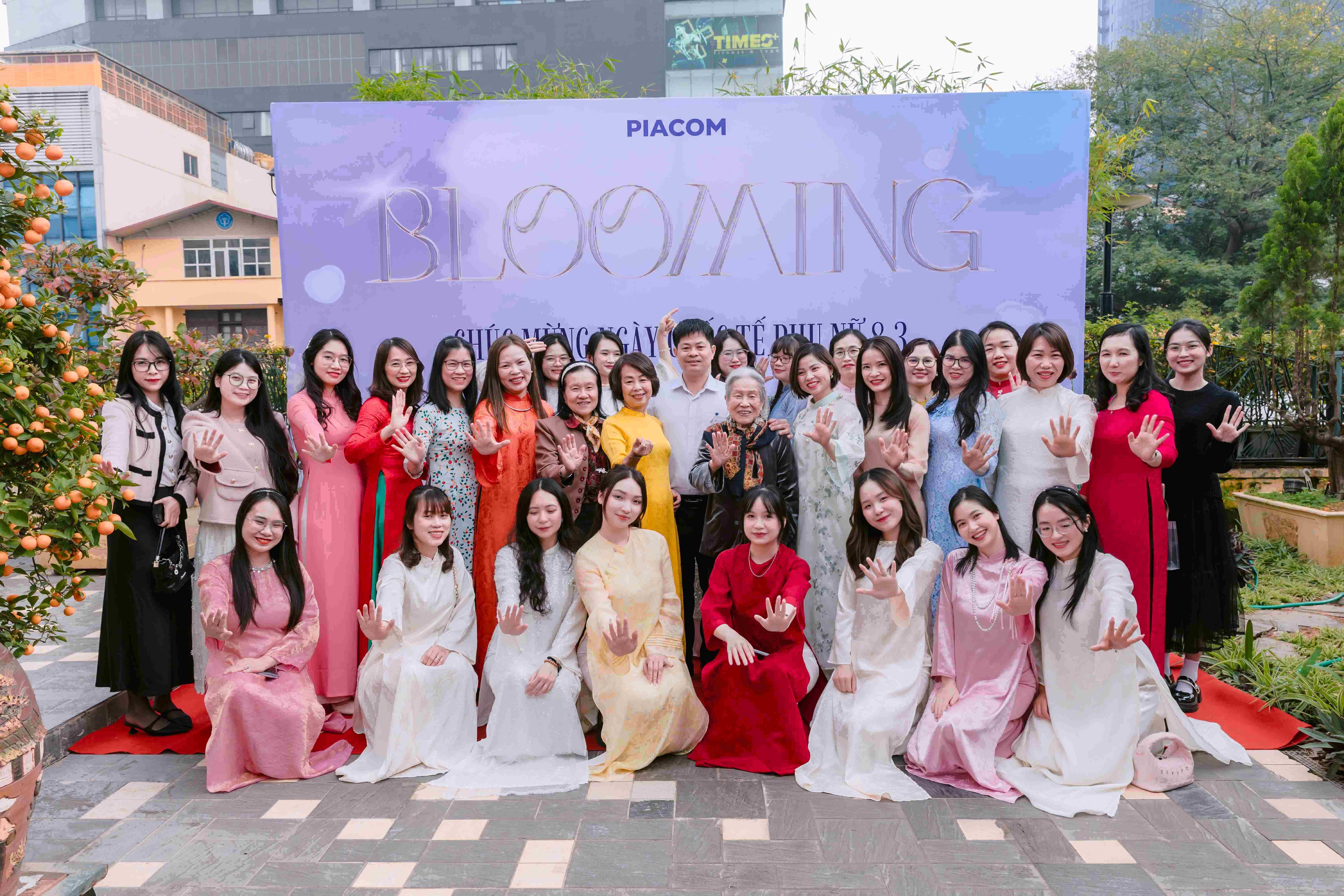 BLOOMING 8/3: KHI NHỮNG "ĐÓA HOA" PIACOM TỎA SẮC, RẠNG RỠ TỎA HƯƠNG