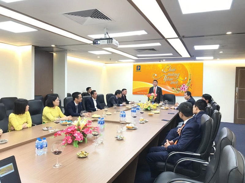 Ban lãnh đạo tập đoàn Xăng dầu Việt Nam chúc tết Tổng công ty xây lắp và thương mại Petrolimex và các đơn vị thành viên