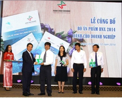 PLC được vinh danh tại Hội nghị Doanh nghiệp thường niên 2014