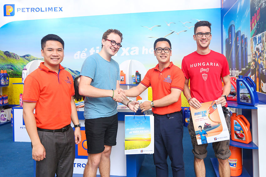 Dầu mỡ nhờn Petrolimex đồng hành với Cuộc vận động “Người Việt Nam ưu tiên dùng hàng Việt Nam”