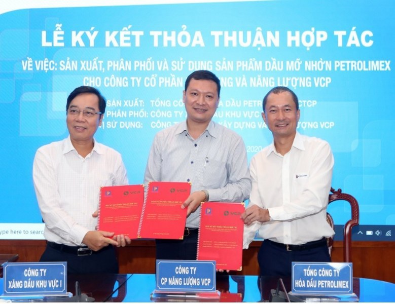 Lễ ký kết hợp tác 3 bên giữa Tổng công ty Hóa dầu Petrolimex - Công ty xăng dầu Khu vực I - Công ty CP Xây dựng và Năng lượng VCP