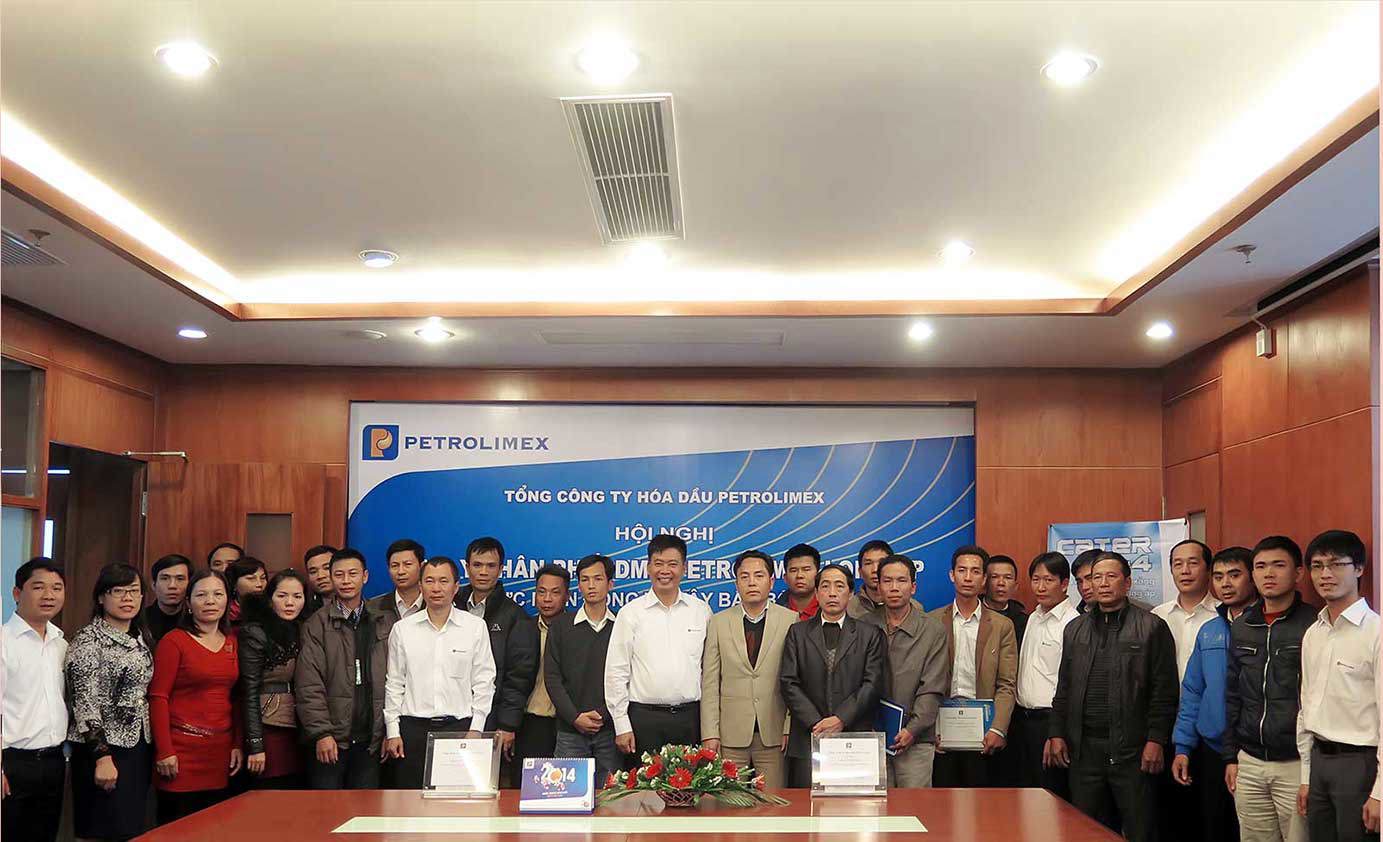 Hội nghị Đại lý phân phối DMN lon hộp năm 2013